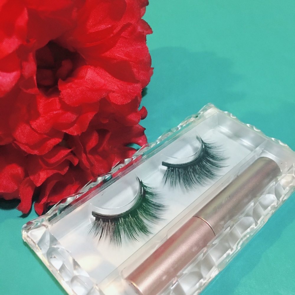 Magnetic Lash with magnetic eyeliner